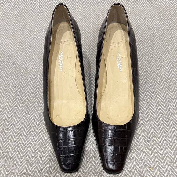 Casual Corner Made In Italy Leather  Dark Brown Croc-Pattern Heels Size 6M - Picture 2 of 5